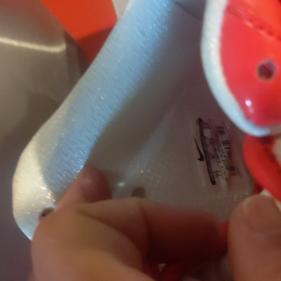 NWOT NIKE Air forces youth size 7 white/dynic pink hyper red - Picture 6 of 9